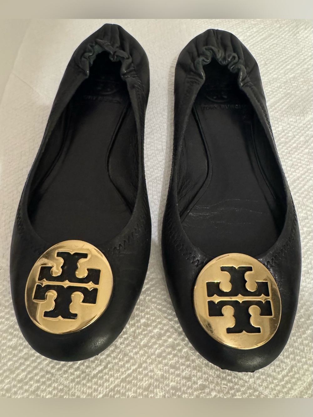 Tory Burch Black Reva Travel Leather Ballet Flats with Gold Logo Medallion